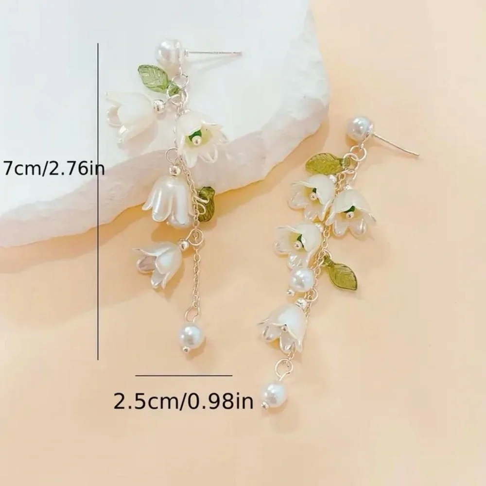 Exquisite Lily Of Valley‎ Design Earrings Elegant Style Resin Silver Plated